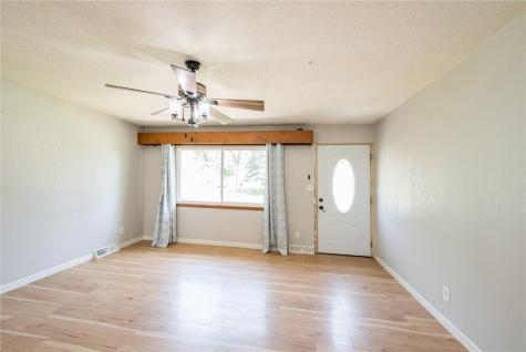 655 W 9th Avenue Marion IA 52302