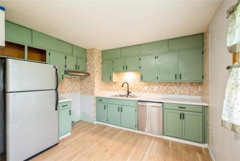 655 W 9th Avenue Marion IA 52302