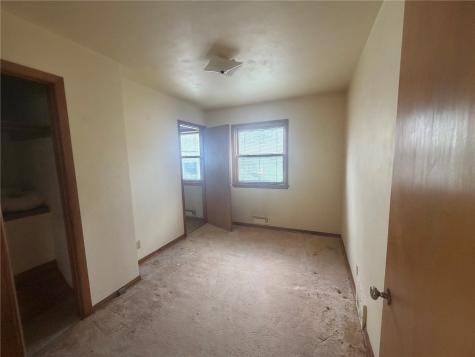 1140 Crestview Drive SE Cedar Rapids IA 52403