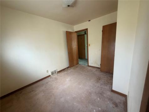 1140 Crestview Drive SE Cedar Rapids IA 52403