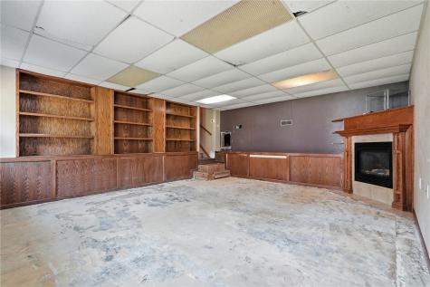 3105 Schaeffer Drive SW Cedar Rapids IA 52404