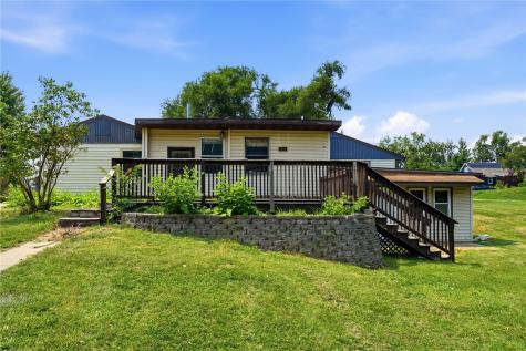 3105 Schaeffer Drive SW Cedar Rapids IA 52404