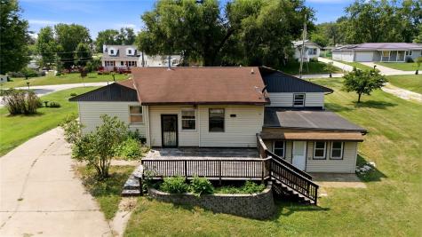 3105 Schaeffer Drive SW Cedar Rapids IA 52404