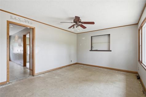 3105 Schaeffer Drive SW Cedar Rapids IA 52404