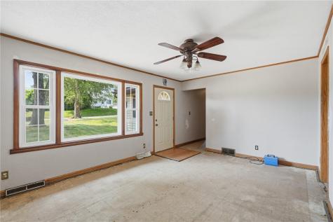 3105 Schaeffer Drive SW Cedar Rapids IA 52404