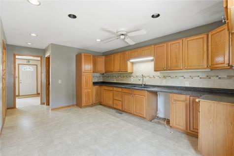 3105 Schaeffer Drive SW Cedar Rapids IA 52404