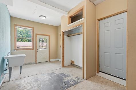 3105 Schaeffer Drive SW Cedar Rapids IA 52404