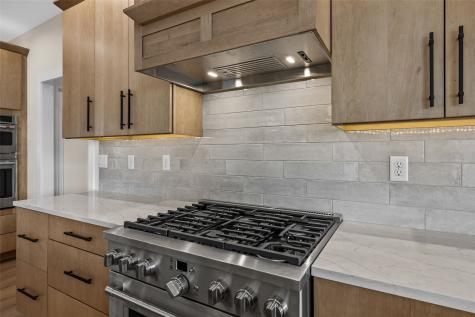648 Rock Ridge Drive Tiffin IA 52340