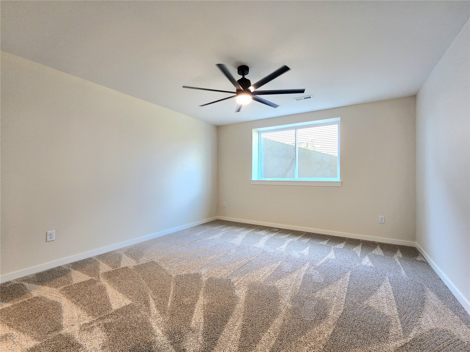 648 Rock Ridge Drive Tiffin IA 52340
