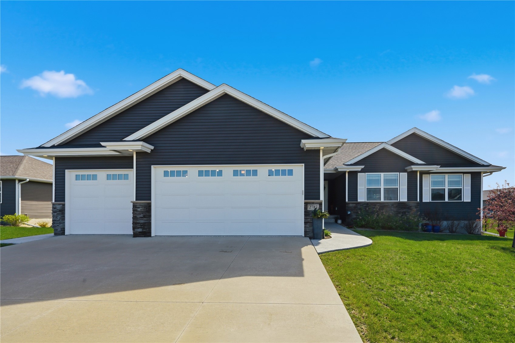 2787 Creekview Trail Palo IA 52324