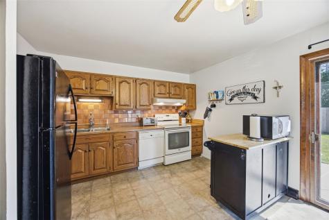 425 Elder Lane NW Cedar Rapids IA 52405