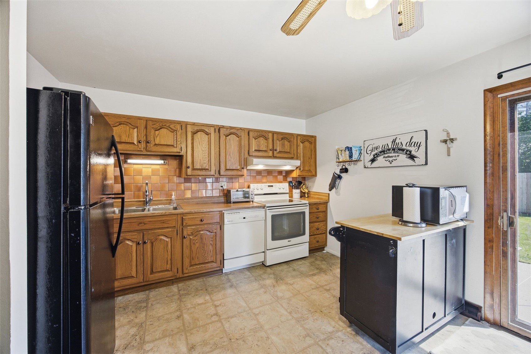 425 Elder Lane NW Cedar Rapids IA 52405
