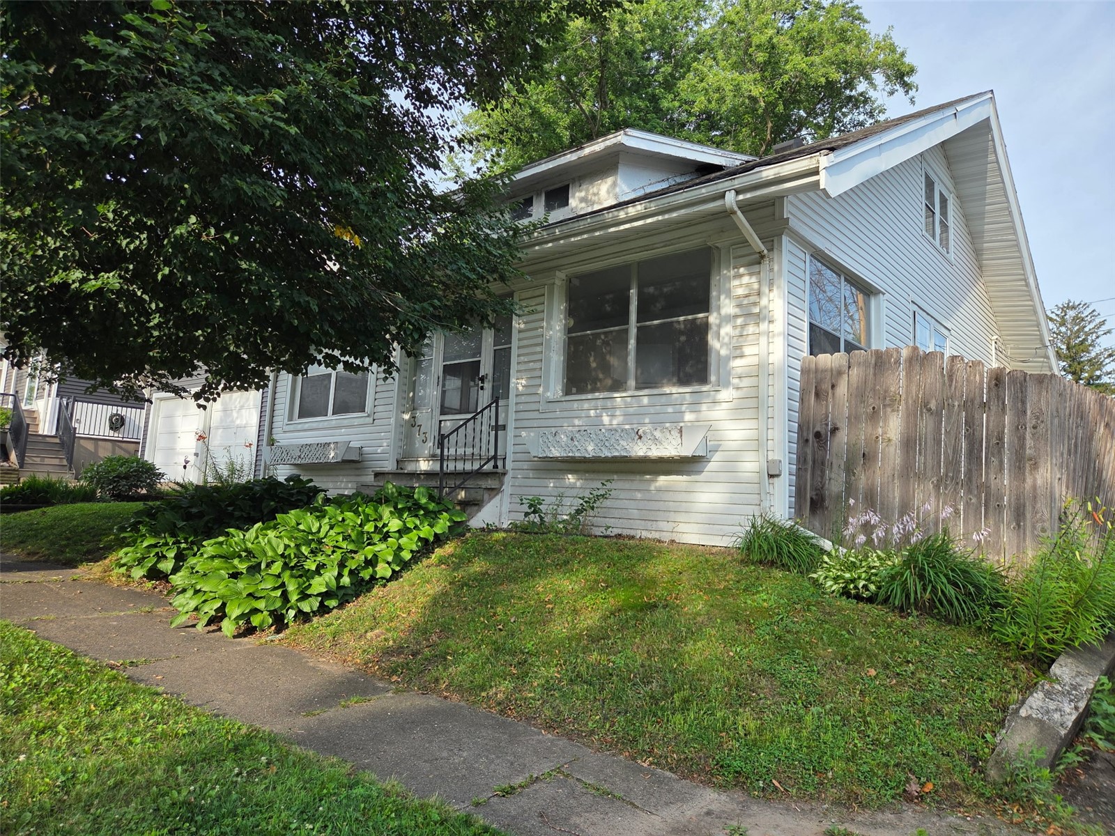 373 21st Street SE Cedar Rapids IA 52403