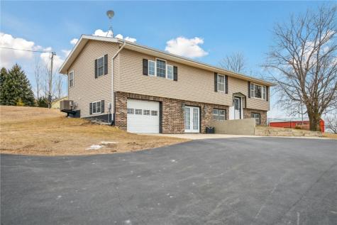 19589 Highway 38 Monticello IA 52310
