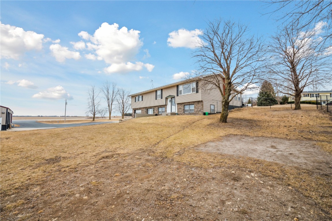 19589 Highway 38 Monticello IA 52310