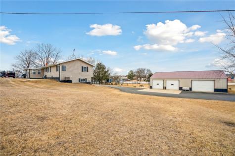 19589 Highway 38 Monticello IA 52310