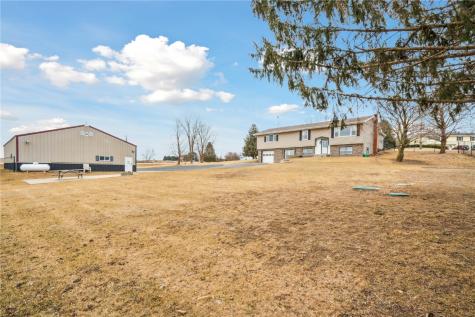 19589 Highway 38 Monticello IA 52310