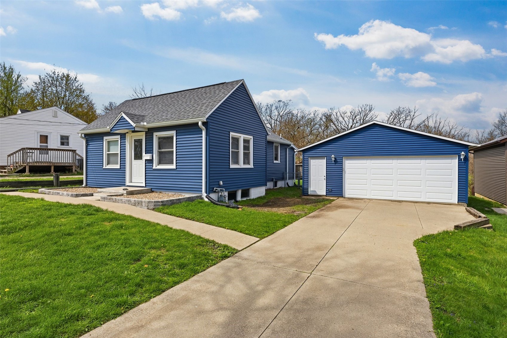 1217 Memorial Drive SE Cedar Rapids IA 52403