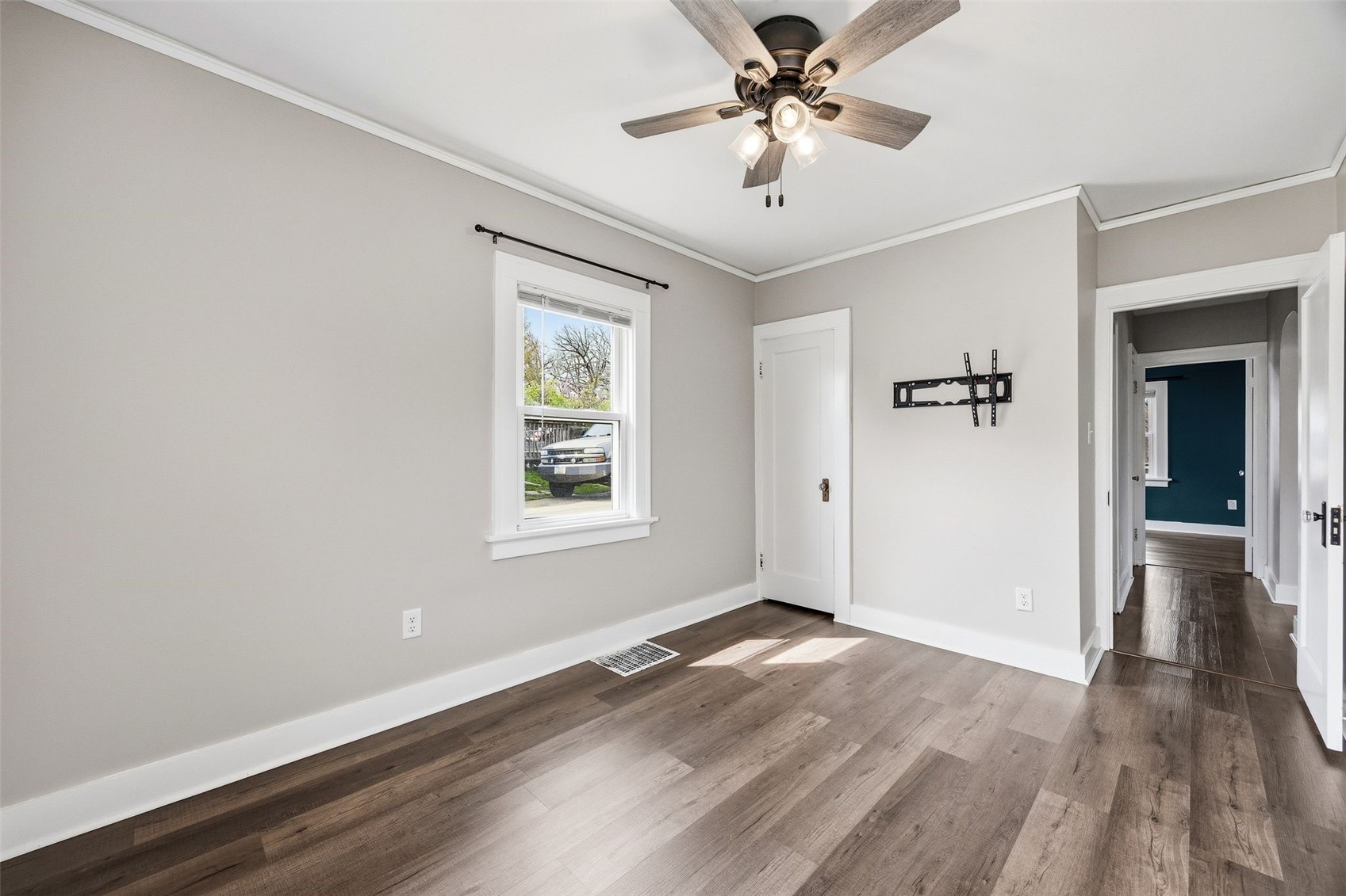 1217 Memorial Drive SE Cedar Rapids IA 52403