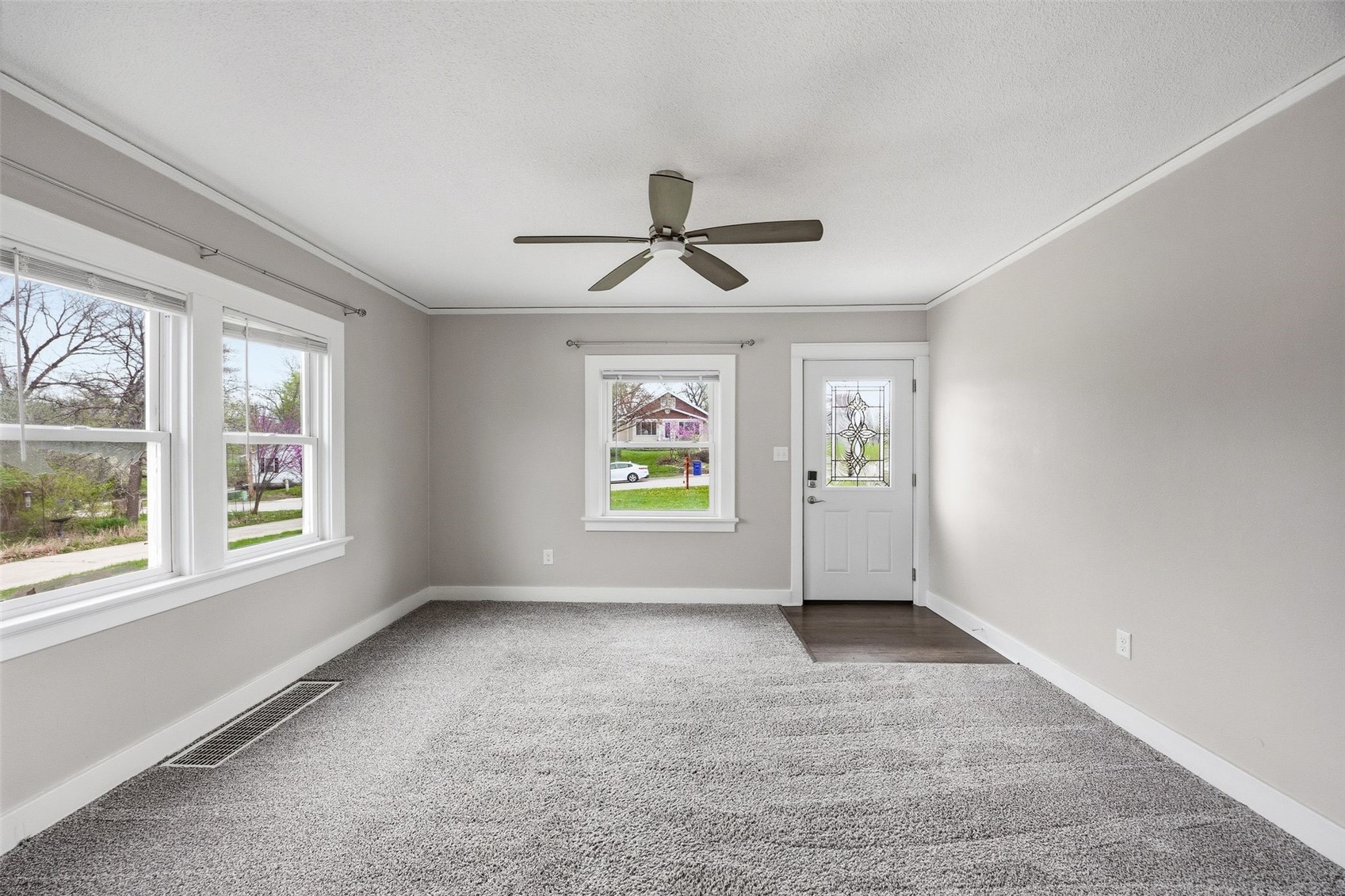 1217 Memorial Drive SE Cedar Rapids IA 52403