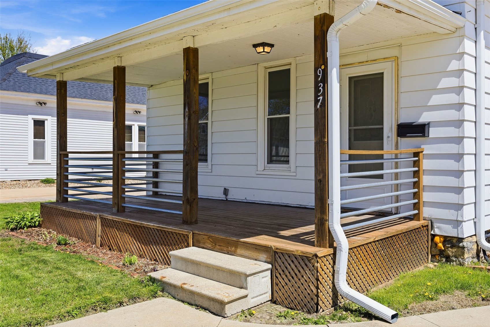 937 8th Street Marion IA 52302