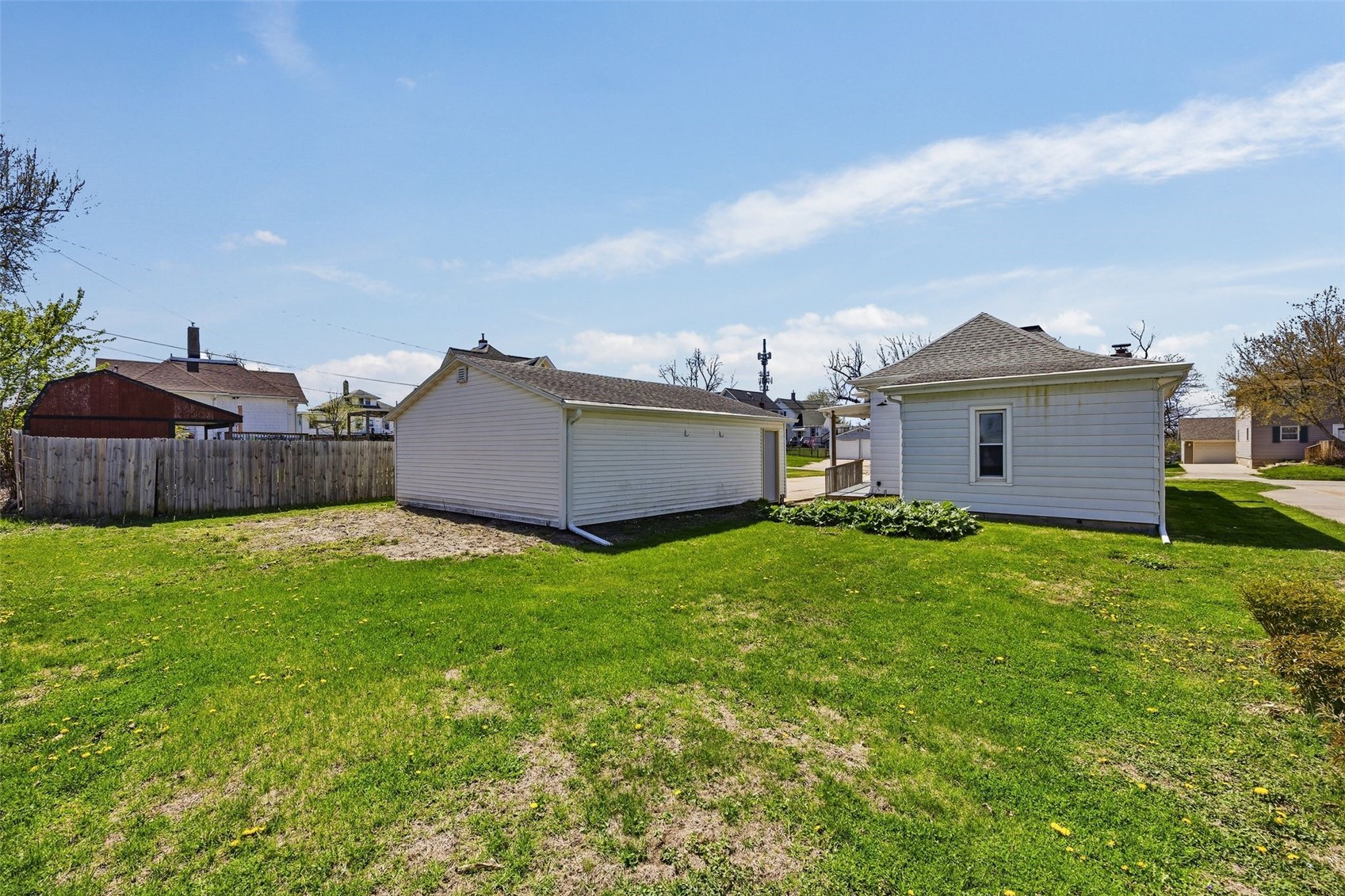 937 8th Street Marion IA 52302