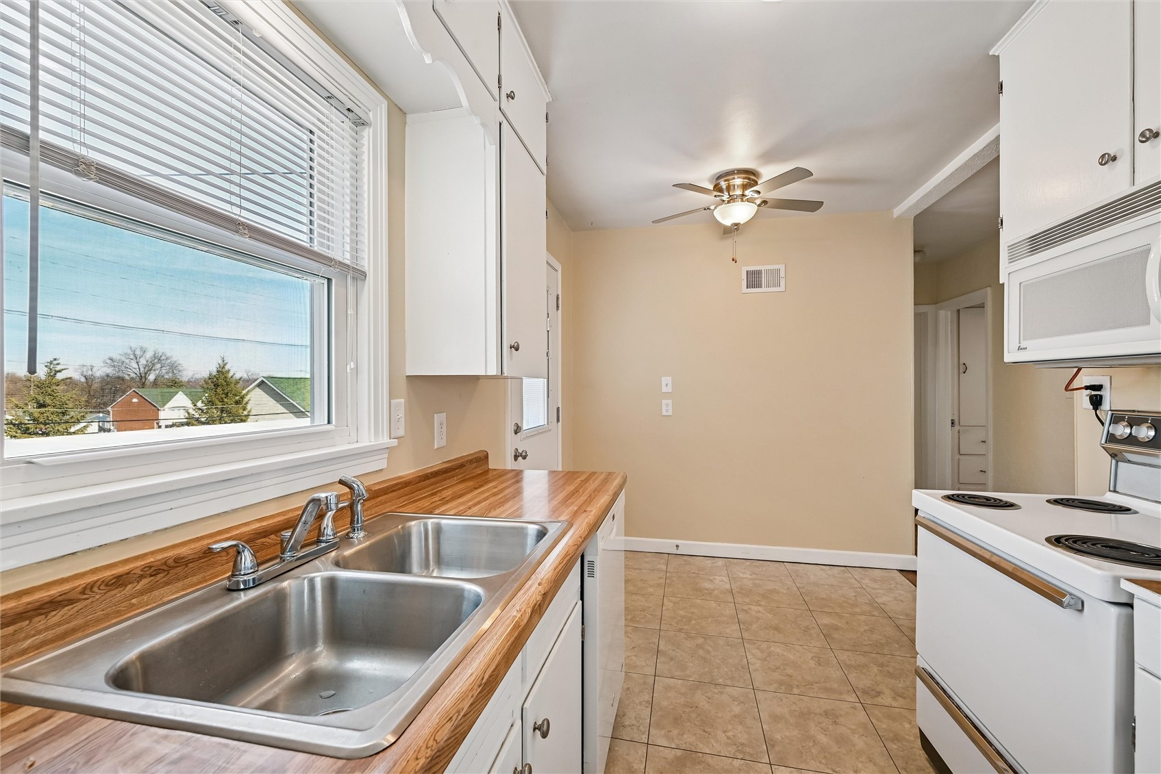 3008 Henderson Avenue SE Cedar Rapids IA 52403