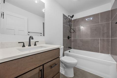 1647 Foxborough Drive Marion IA 52302