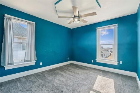 406 E South Street Mechanicsville IA 52306