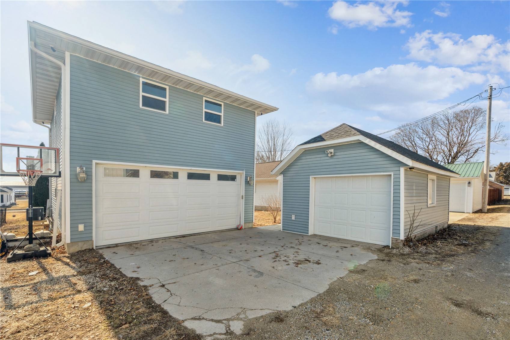 406 E South Street Mechanicsville IA 52306
