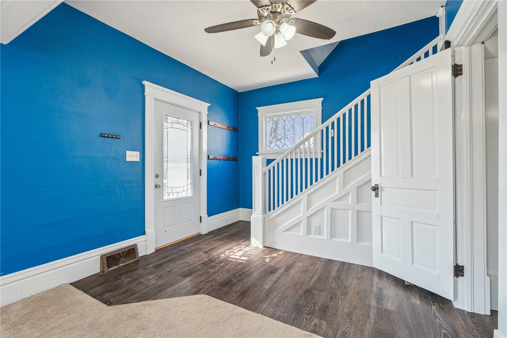 406 E South Street Mechanicsville IA 52306
