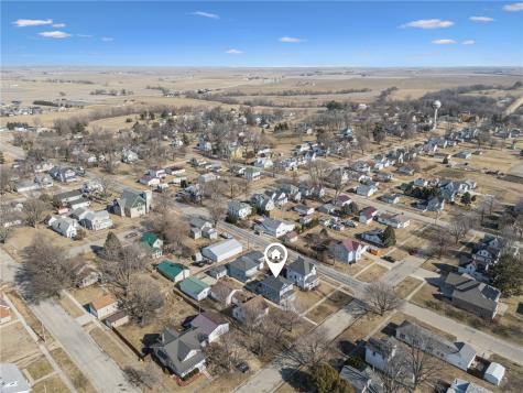 406 E South Street Mechanicsville IA 52306
