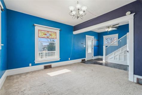 406 E South Street Mechanicsville IA 52306