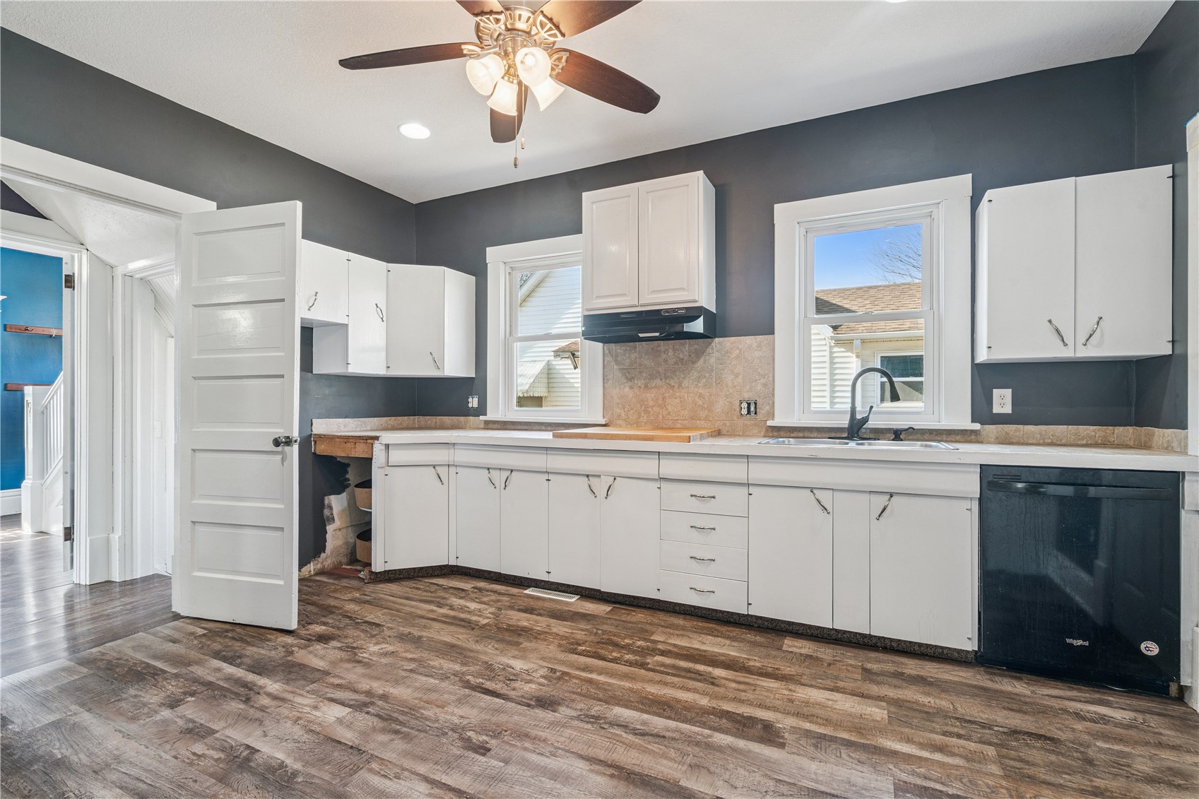 406 E South Street Mechanicsville IA 52306