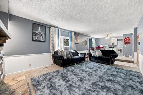 6921 Larkwood Drive NE Cedar Rapids IA 52402