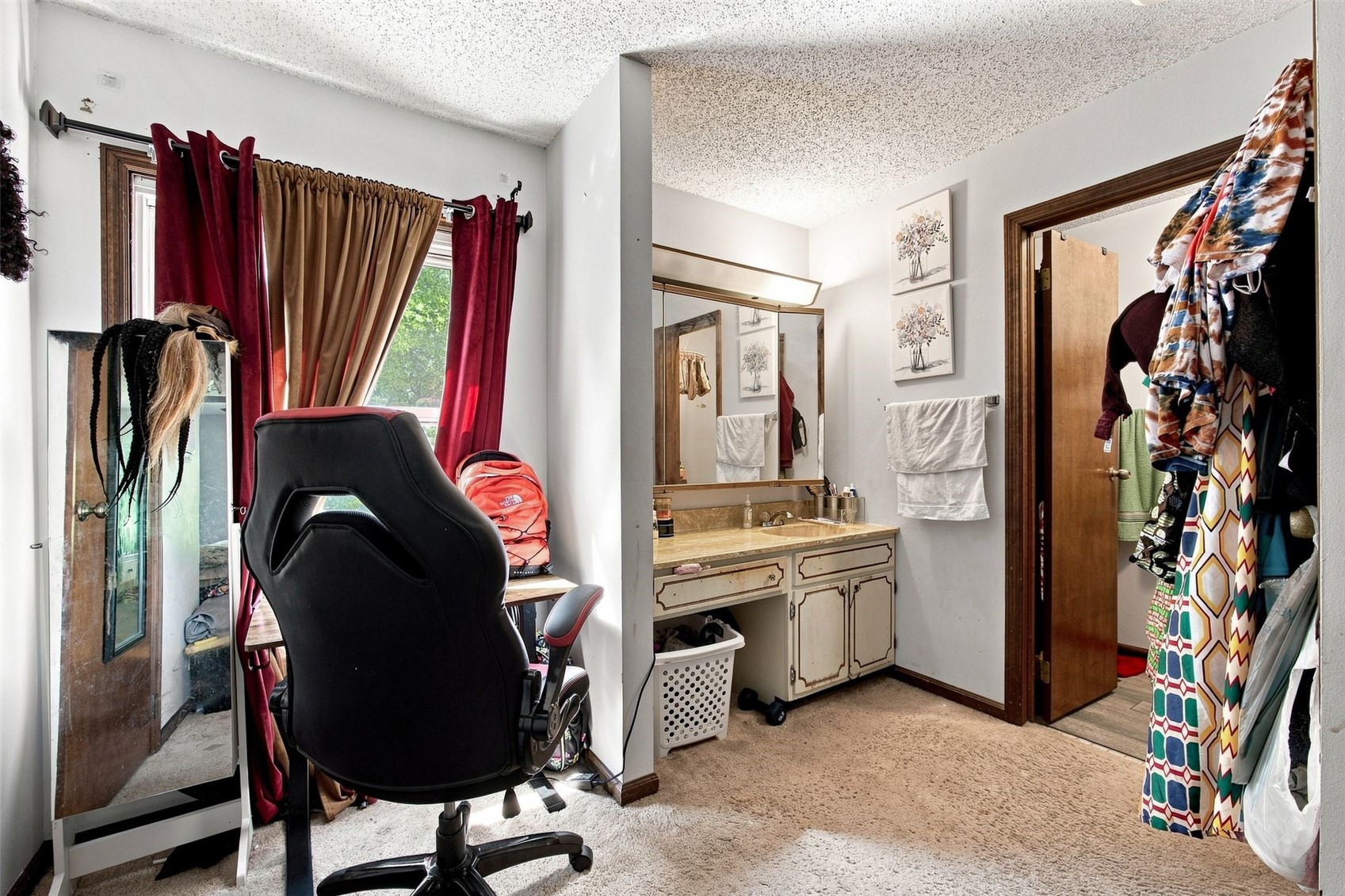 6921 Larkwood Drive NE Cedar Rapids IA 52402