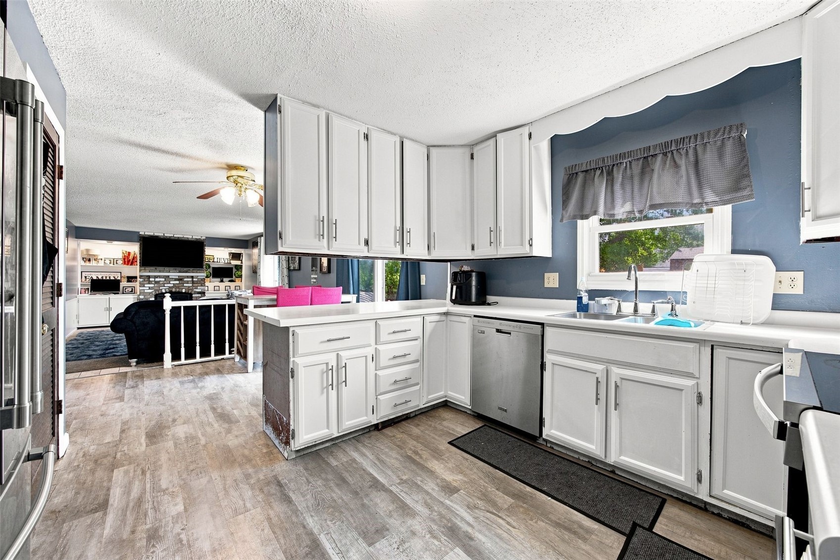 6921 Larkwood Drive NE Cedar Rapids IA 52402