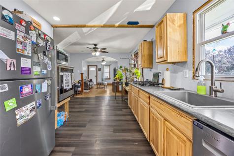 207 E 2nd Street Anamosa IA 52205