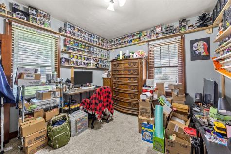 207 E 2nd Street Anamosa IA 52205