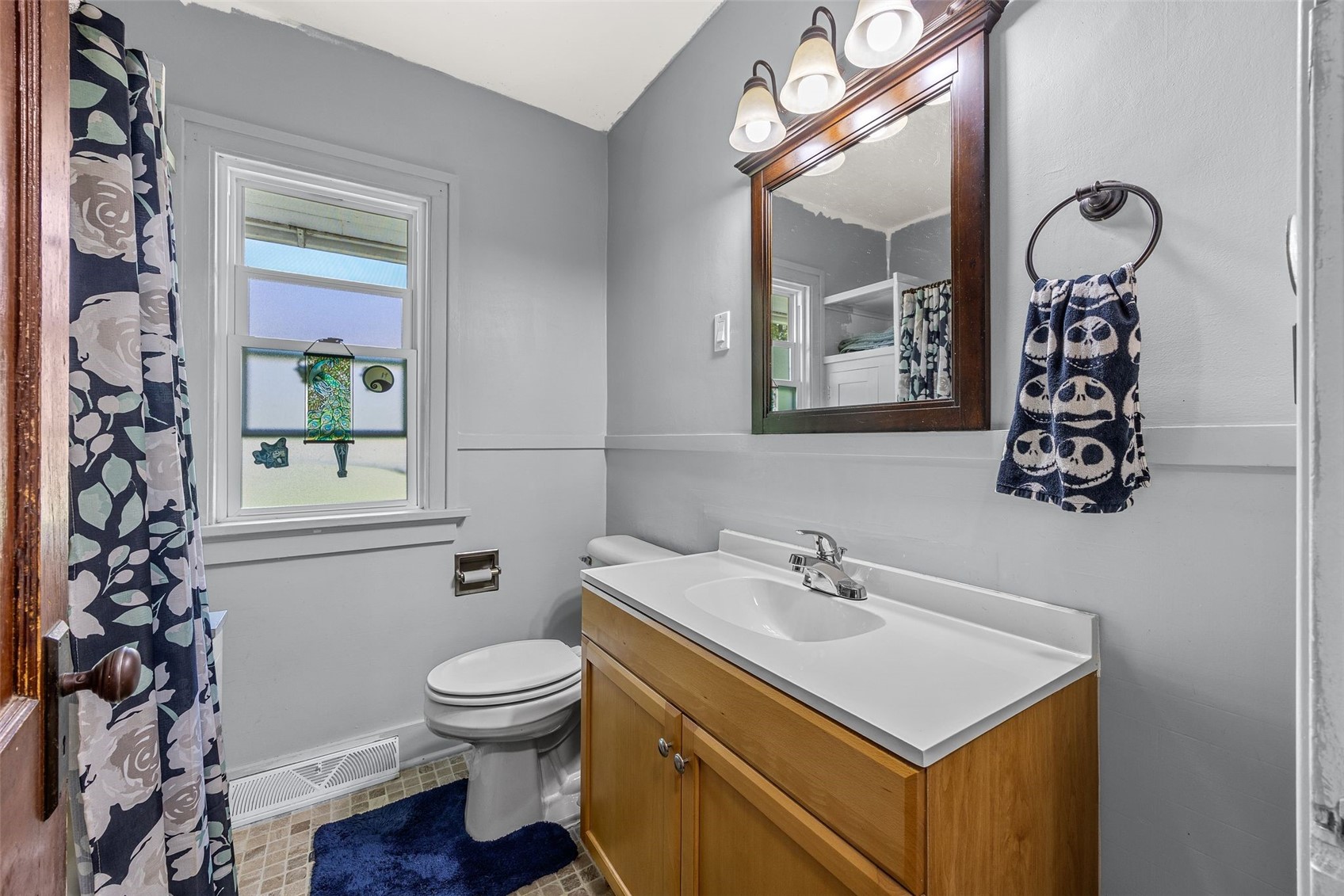 207 E 2nd Street Anamosa IA 52205