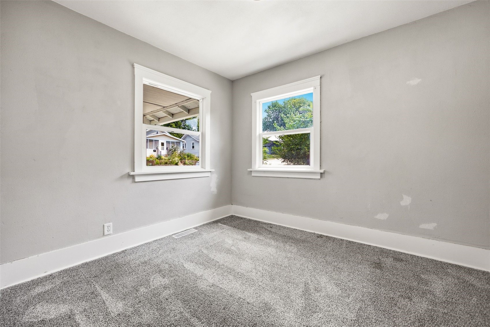 1311 K Avenue NE Cedar Rapids IA 52402