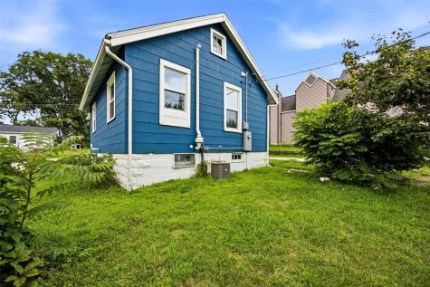 1311 K Avenue NE Cedar Rapids IA 52402