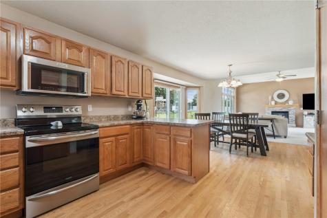 6410 Windy Meadow Lane NE Cedar Rapids IA 52411