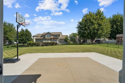 6410 Windy Meadow Lane NE Cedar Rapids IA 52411