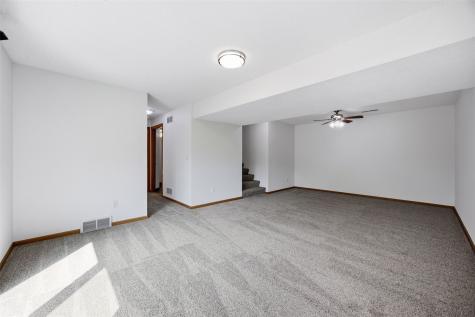 1748 Parkway Drive Coralville IA 52241