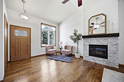 1748 Parkway Drive Coralville IA 52241