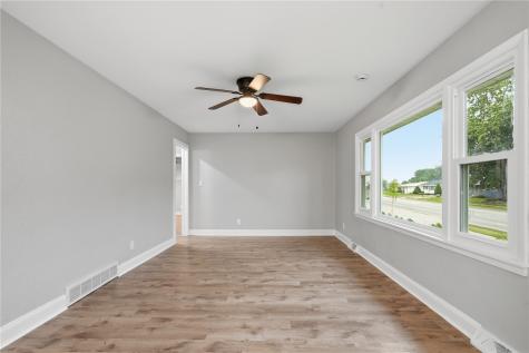 2525 Mcgowan Boulevard Marion IA 52302