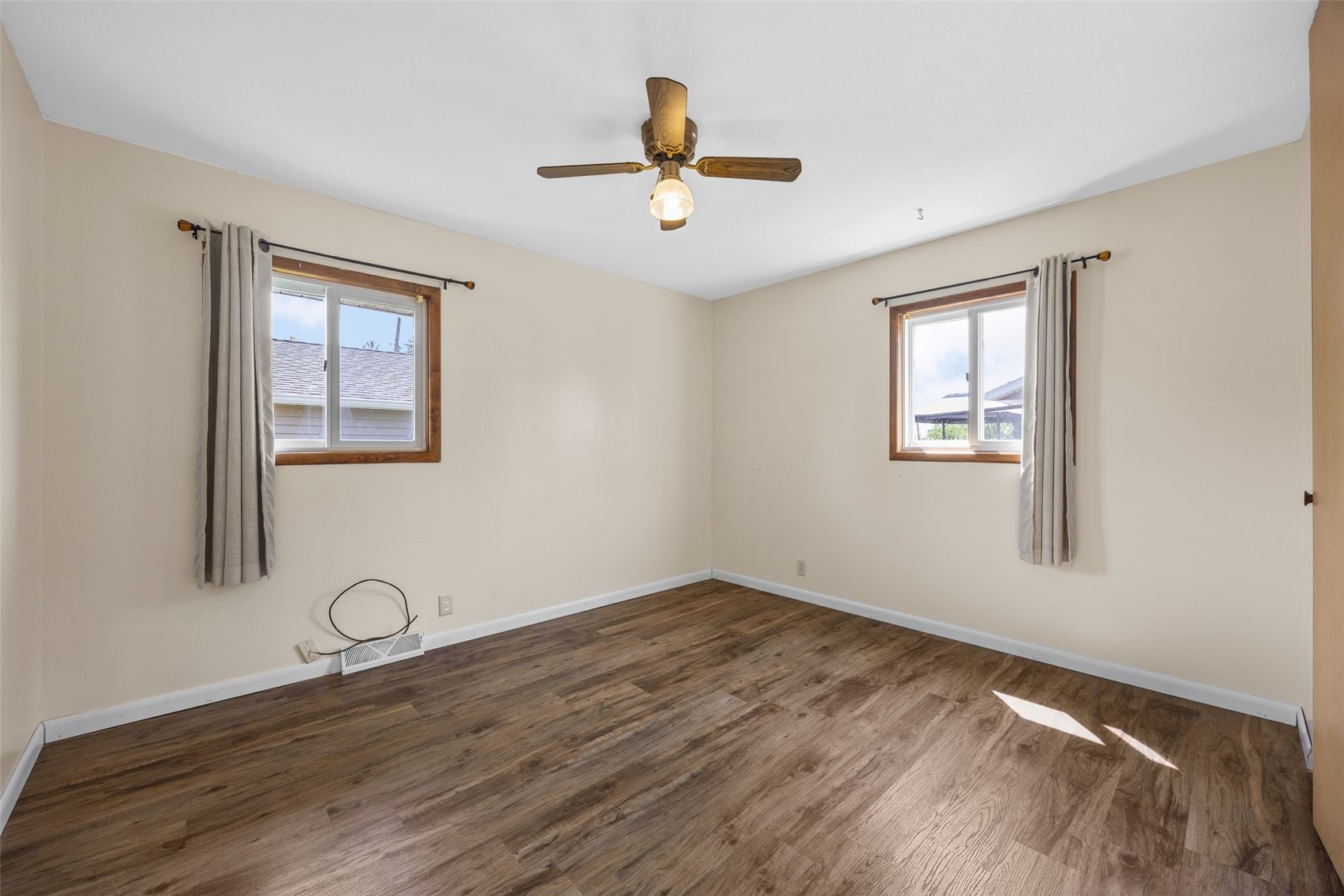 1433 Pawnee Drive NW Cedar Rapids IA 52405