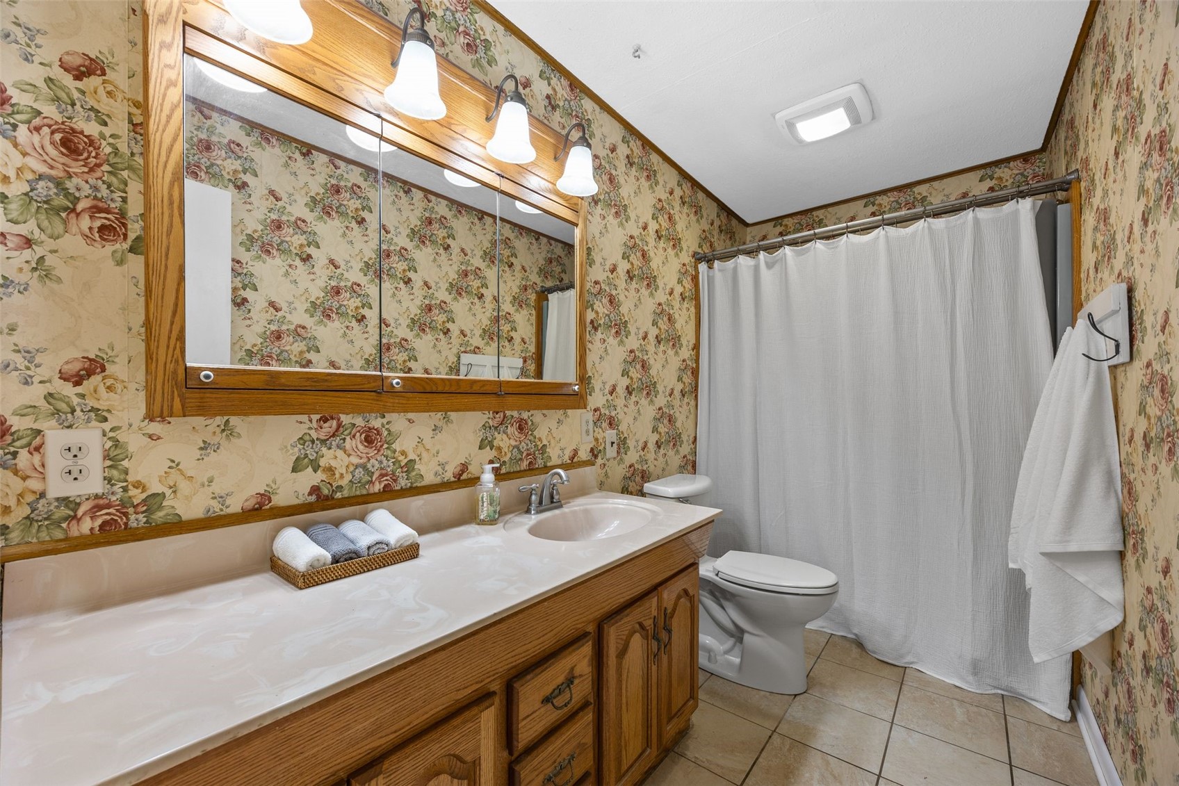 1433 Pawnee Drive NW Cedar Rapids IA 52405