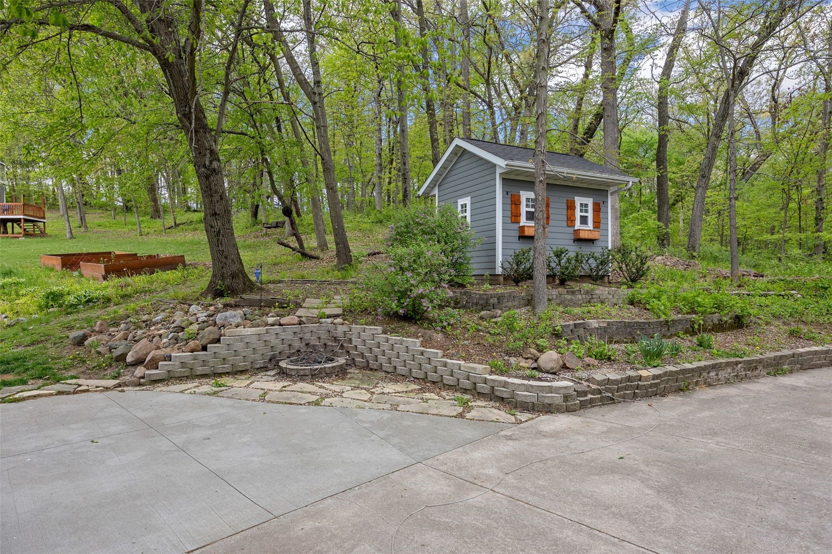 1432 Hickory Hollow Road NE Solon IA 52333